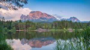 Paesaggio soleggiato hd / sfondo paesaggio soleggiato design piatto scarica immagini vettoriali. Scoprire Le Meraviglie Di Fie Allo Sciliar Residence Schlunhof