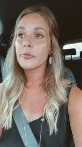 Leah Boaz's Instagram, Twitter & Facebook