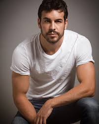 #mario casa #tres metros sobre el cielo #tengo ganas de ti #amor #libro. V A L E R O R I O J A On Instagram Mario Casas Chicocosmo De Febrero Mario Houses For Cosmopolitan Es By Valero Mario Casas Hombres Mario Casas Sierra