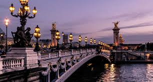 The quaint cobbled lanes, the sweet patisseries around the corner, and the cozy little bistros that beckon with a glass of beaujolais. Living And Working In Paris As An Expat 2020 Update A Definitive Guide