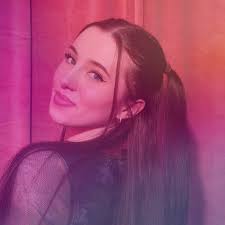 Marina Mcbain's Instagram, Twitter & Facebook