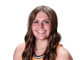 Maren Mckenna's Instagram, Twitter & Facebook