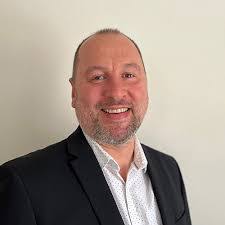 Matt Constable's Instagram, Twitter & Facebook