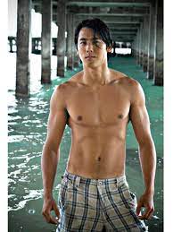 Hawaii S Sexiest Men Short Dark Hair Short Brown Hair Short Hair Styles