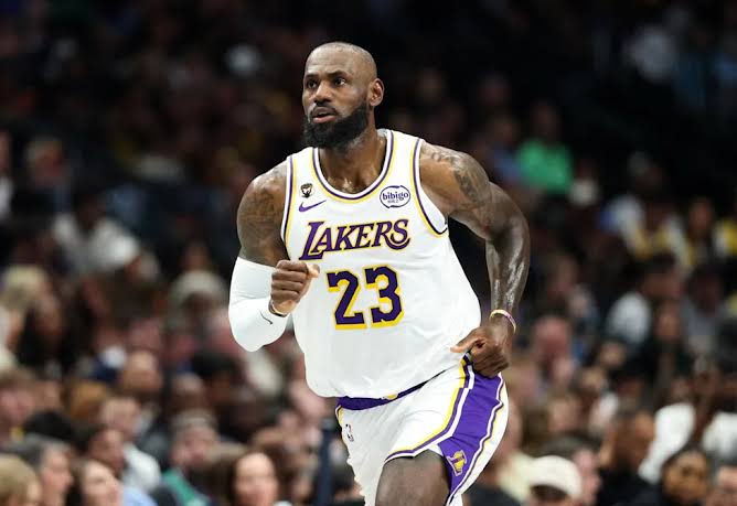How Does LeBron James' Decision To Join 76ers Impact the GOAT Debate? -  Yahoo Sports