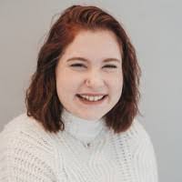 Mandy Holbrook's Instagram, Twitter & Facebook