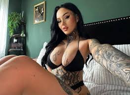 Am I goth mommy material? : rPunkGirls