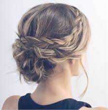 Looks amazing with almost every dress, from the most minimalistic to a princess gown! Pin On Wedding Hairstyles