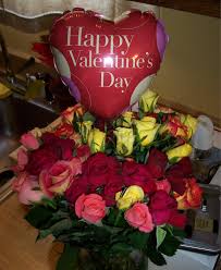 Cutest little paper hearts with messages inside big balloon. Valentine Flowers With Colorful Roses With Heart Balloon Png Hi Res 720p Hd
