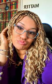 Reuniting With Classmates: A Heartwarming Graduation Celebration