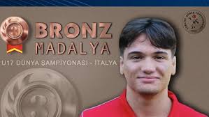 İbrahim Özdemir, Dünya 3.'sü