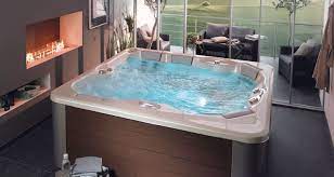 Po ciężkim dniu pracy nie ma to jak relaksująca, ciepła kąpiel. Jacuzzi Hot Tub Oder Whirlpool Was Ist Der Unterschied Ac Schwimmbadtechnik