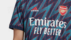 Cedric, 29, has not been named in portugal's squad for the upcoming european championships, meaning he has time to make the most of his summer break with wife filipa. E8w1nh Fpitutm