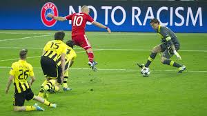 The 2013 final was bayern's third final in four years; Cl Saison 2012 13 Finale Fc Bayern Munchen Gegen Borussia Dortmund 89 Minute Arjen Robben Tanzelt
