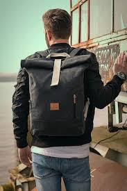 Johnny Urban Die Kultmarke Rolltop Rucksack Anthrazit Schwarz Jetzt Ansehen Johnnyurban Rolltoprucksack Daypack Rolltop Rucksack Lassig Rucksack Rucksack