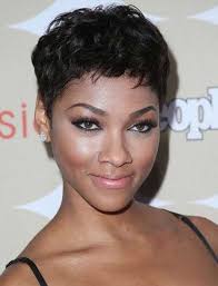 Aha, it's not easy to make up your mind with so many breathtaking hairstyles around, yet rihanna's glorious look is already a great advertisement itself. 30 Short Haircuts For Black Women 2015 2016 Decor10 Blog