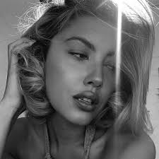 G A B R I E L L E (@gabriellesanchez) • Instagram photos and videos