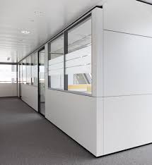 Career and interesting jobs with perspective on a comfortable and easy online application in our job portal. Raiffeisen Bank International Bene Buromobel