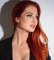 Barbara Helman's Instagram, Twitter & Facebook