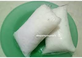 5 agustus 2020assalamualaikum, kembali lagi bersama mak ijah ciamis. Resep Lontong Plastik Simple Oleh Vha Nose Ny Haris Cookpad