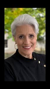 Short hairstyles for 65+ women