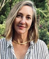 Elizabeth Mcchesney's Instagram, Twitter & Facebook