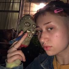 kaya lin (@groovy_girll)