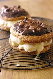 Ice Cream Sandwich Rolo I Love Cakes Sandwich A La Creme Glacee Recettes De Patisserie Alimentation