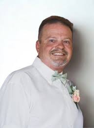 Michael Earl Hinkle, 56, of Glasgow, Kentucky, formerly of Louisville,  passed away peacefully
