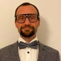 Robert Kucinski's Instagram, Twitter & Facebook