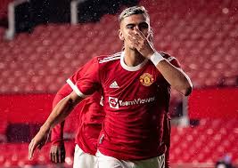 Andreas pereira prefers to play with andreas pereira previous match for manchester united was against brentford in club friendly. Depois De Kenedy Flamengo Formaliza Proposta Ao Manchester United Por Andreas Pereira Flamengo Ge