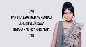 The official music video of oldskul 1st single dan bila esok taken from album oldskul oldskul is : Download Lagu Seperti Sedia Kala Dimana Kau Bisa Bercanda Dan Perlahan Kau Pun Lupakan Aku Smartslasopa