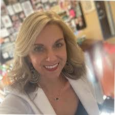 Amanda Herzer's Instagram, Twitter & Facebook