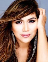 Pamela Pine's Instagram, Twitter & Facebook