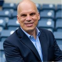 1400+ "Chriss" profiles