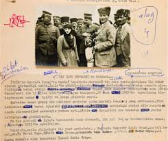 latife hanim panosundaki pin