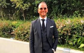 Mina başaran ile düğünlerine sayılı günler kala nişanlısını uçak kazasında kaybeden murat gezer, 2 yıl. Rbb Px Fobvkum