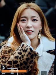 Strong woman do bong soon; 190111 Music Bank F X Luna Evenso Doyouloveme Byebye Luna