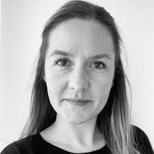 Nadia Knapp's Instagram, Twitter & Facebook