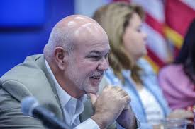 Agradezco a la colectividad por la resolución aprobada por unanimidad  respaldando el trabajo que estamos realizando para tener un inicio de  clases de excelencia, nuestra fiscalización y liderato para estabiizar el  sistem