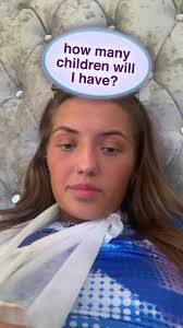 Sonya Pickering's Instagram, Twitter & Facebook