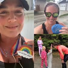 Please quickly click and enjoy the afterglow of our gorgeous and cute 🐻  after his 10.2km run. https://theqoo.net/square/3929559615 #kimtaehyung