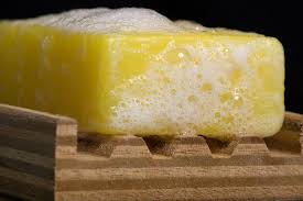 Jabon De Azufre Y Sus Beneficios Al Usarlo Jabon De Azufre Jabones Como Blanquear Las Axilas