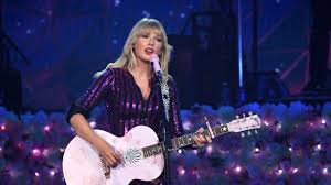 taylor swift just released the tracklist for lover and fans have thoughts teen vogue taylor swift just released the