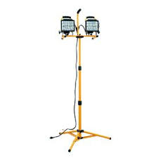 Utilitech 1000 Watt Halogen Stand Work Light Lowes Com Work Lights Halogen Watt