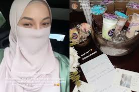Intend to be the leading hijab company in asia with the best online and offline shopping experience to create new trend of hijab style web plan swot analysis ideal customers contigency plan sugarscarf hanis zalikha (keknis shawl) jm shawl owl by nora danish promotions place hq Neelofa Says She S Thankful For All The Free Marketing We Re Giving To Her And Chatime Entertainment Rojak Daily