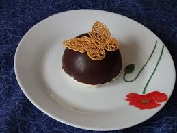 Ingredients Pour 9 Personnes Les Coques En Chocolat Noir 180 G De Chocolat De Couverture Noir Mousse D Ananas 2 Dome Chocolat Chocolat Merveilleux Patisserie