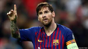 Lionel messi is the cousin of emanuel biancucchi (without club). Lionel Messi To Leave Fc Barcelona Says Club News Dw 05 08 2021