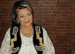 De câteva luni cântăreața se lupta cu o maladie necrutatoare la ficat. CantÄreaÈÄ De Folclor Accident Grav De MaÈinÄ SoÅ£ul A Murit Pe Loc Click Mobile