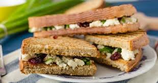15 Croques Originaux Qui Epatent Croque Madame Betterave Et Ricotta A La Menthe Cuisine Az Alimentation Recettes De Cuisine Gourmet
